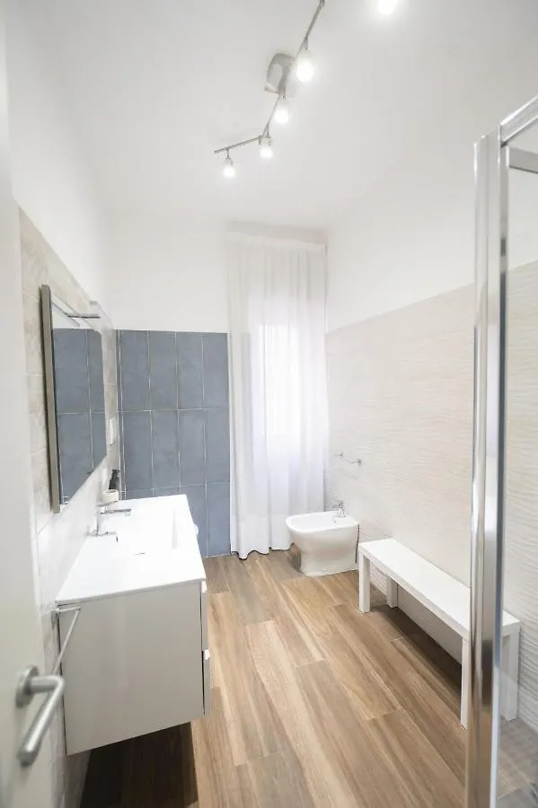 Lovely Design Apartment With Balcony Rome