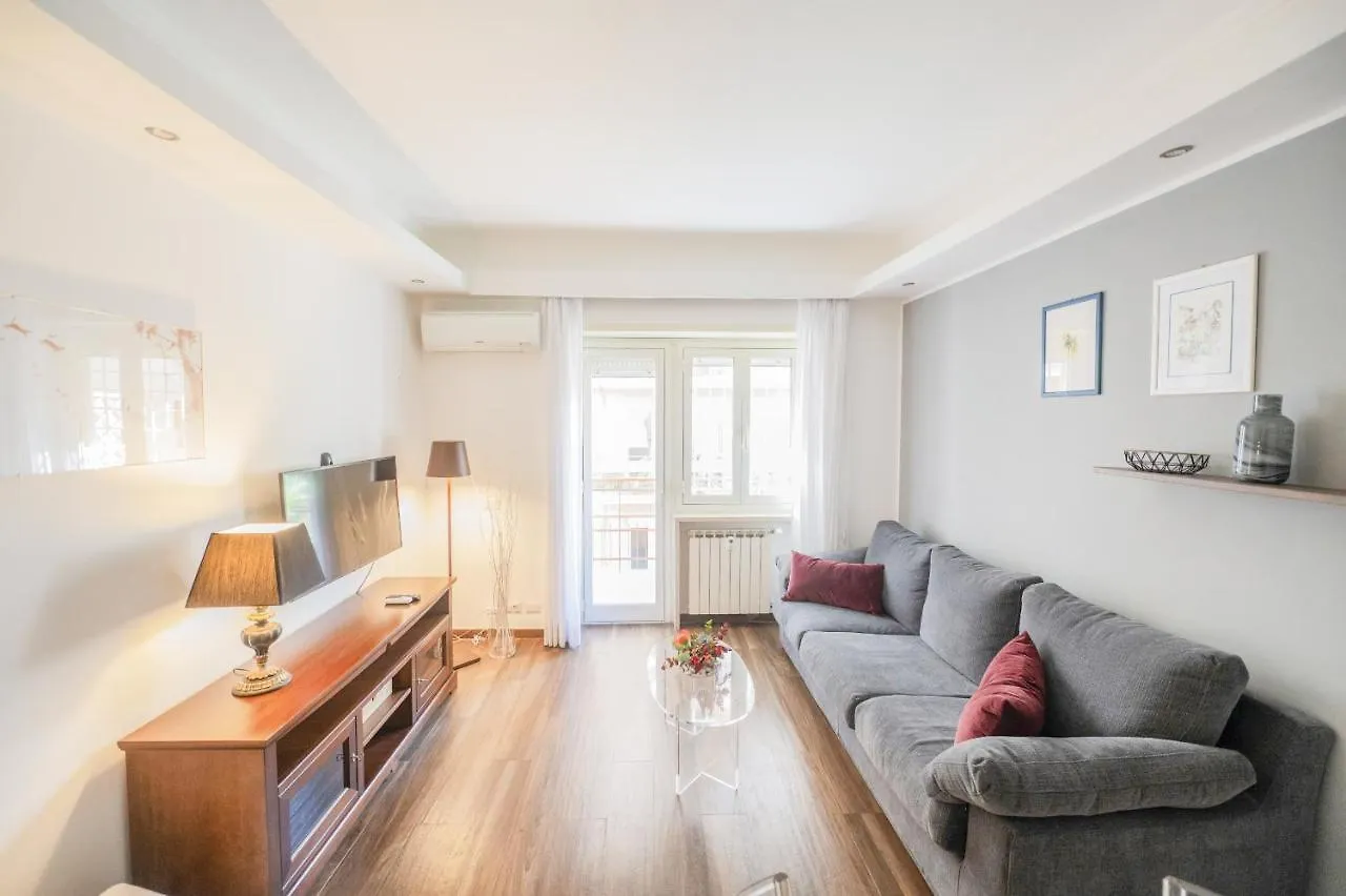 Lovely Design Apartment With Balcony Rome 0*,  Italy